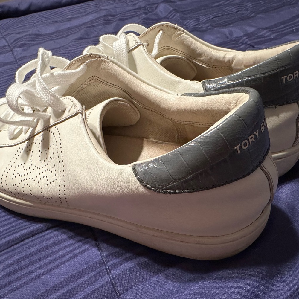 Tory Burch Women's White Gray Lace Up Leigh T-Logo Leather Sneakers Size 9M